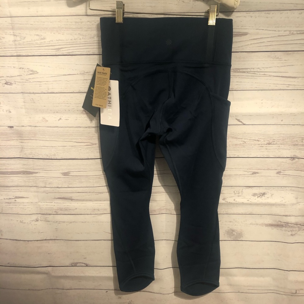 NWT Athleta All In Capri Navy Blue Leggings - Picture 6 of 7
